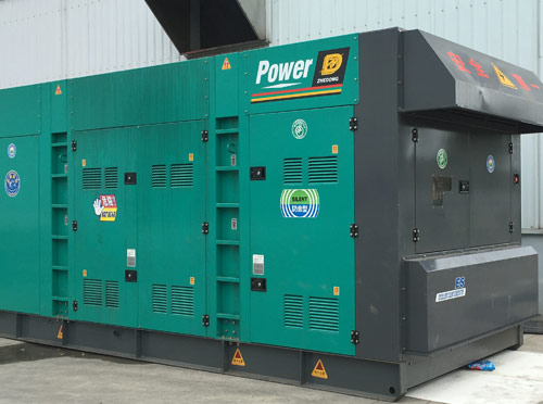 泸定升级发电机组的过程中需要注意哪些安全事项？